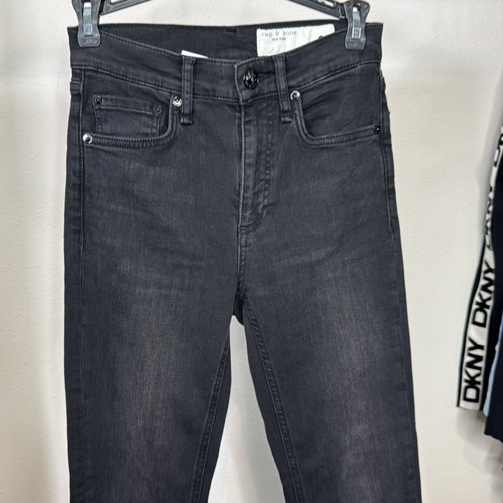 Women's rag & bone
Epic Peyton Mid Rise Bootcut Jeans in Cornelia - Picture 10 of 13